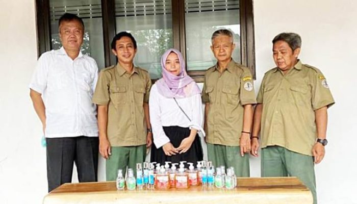 Teliti Kandungan Gaharu, Peneliti Bogor Temukan Calon Pembasmi Covid-19