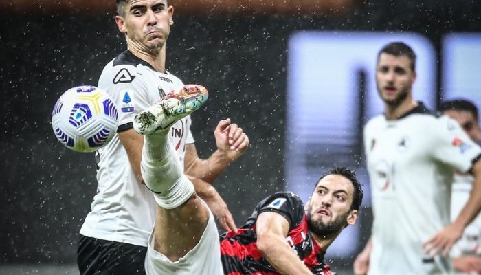 Sempurna, 3 Gol Bawa AC Milan Tempati Posisi Teratas