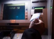 Waspada! Modus Baru Bobol Uang di ATM, Cuma Pakai ‘Lem’