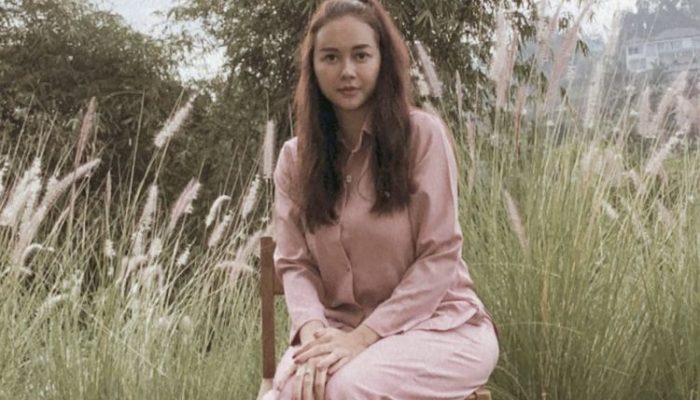 Aura Kasih Gugat Cerai Eryck Amaral