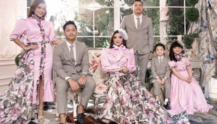 Ashanty, Aurel, Azriel dan Arsy Positif Covid-19