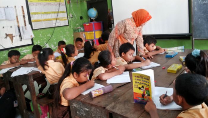 Mendikbudristek Terbitkan Ketentuan PTM Terbatas 50 Persen di Wilayah PPKM Level 2