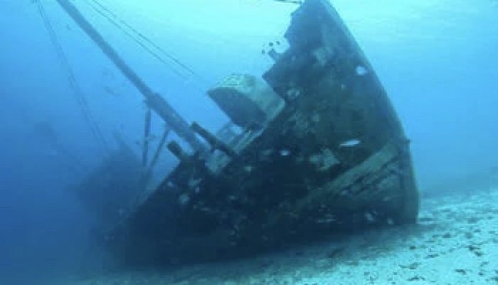 Jokowi Bolehkan Asing Buru Harta Karun Bawah Laut