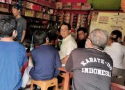 Dialog Lucu Warga dengan Anies saat Makan di Warkop: Bapak Wajahnya Mirip Pak Anies Ya