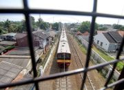 Alhamdulillah, Penumpang KRL Boleh Makan dan Minum Saat Jam Berbuka Puasa