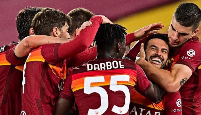 Hasil Liga Italia: As Roma Gilas Lazio 2-0