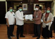 Kementerian Agama Beri Bantuan Kepada Pegawai Terdampak Bencana NTT