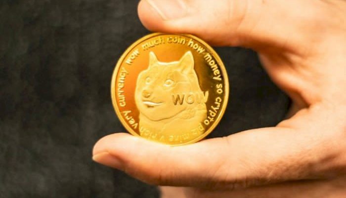 Elon Musk Nge-Twit, Dogecoin Melejit