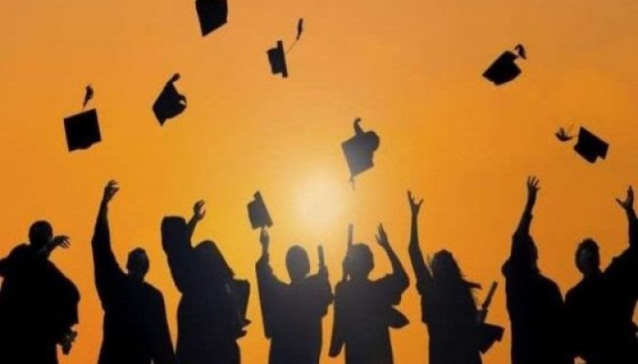 Yuk Daftar Kuliah Gratis Satu Semester di UGM-Unair