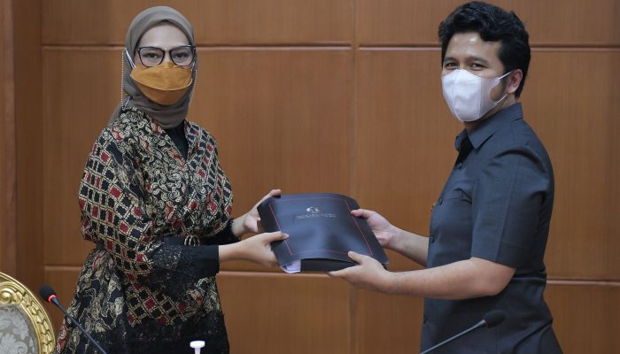 Stafsus Angkie Yudistia Minta Vaksinasi Bagi Penyandang Disabilitas Jadi Prioritas