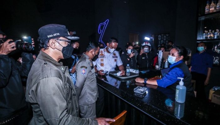 Langgar Jam Operasional, Cafe di Bogor Disanksi