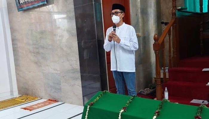 Eko Patrio Akan Biayai Anak Sapri Pantun yang Baru Lahir
