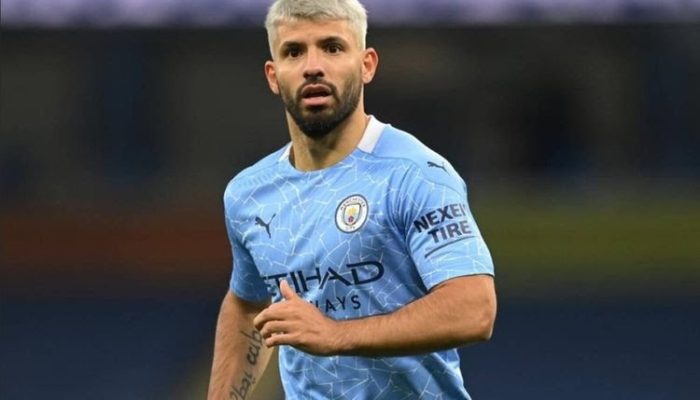 Sergio Aguero Resmi Berseragam Barcelona