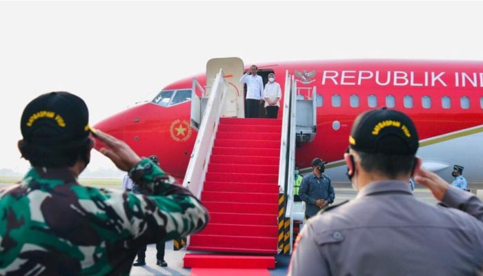 Presiden Jokowi dan Ibu Negara Bertolak ke NTT