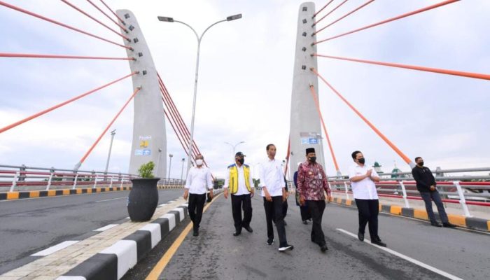 Presiden Jokowi Resmikan Jembatan Sei Alalak