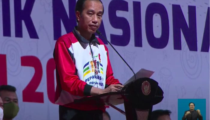 Presiden Jokowi Tutup Peparnas XVI Papua