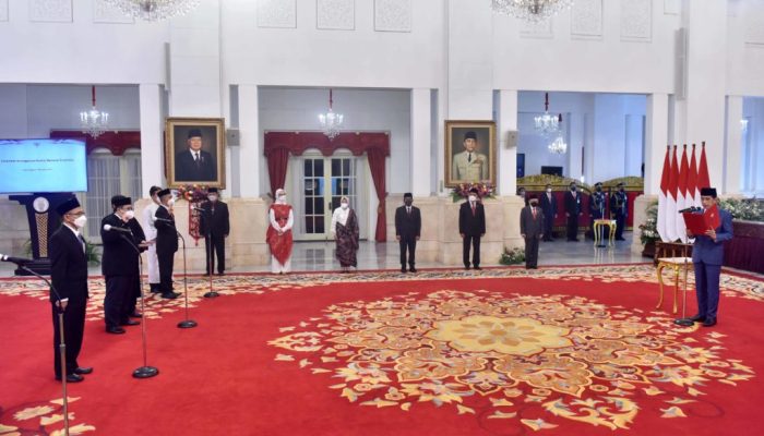 Presiden Jokowi Lantik Komnas Disabilitas