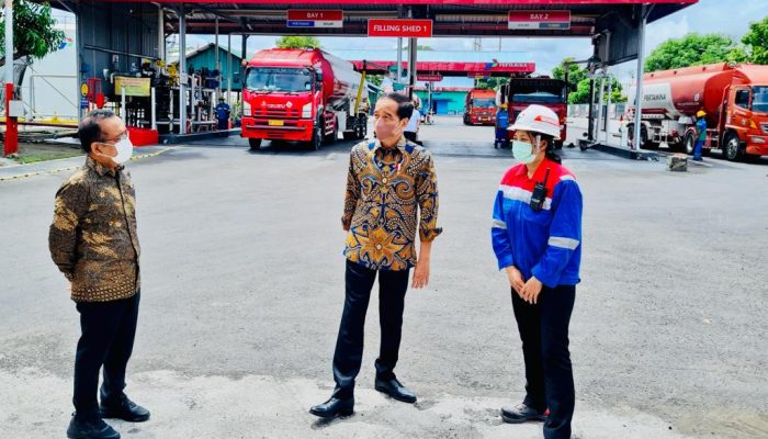 Presiden Jokowi Tinjau Terminal BBM Sanggaran Bali