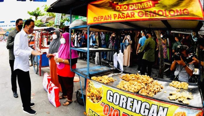 Presiden Jokowi Tinjau Pasar Gemolong Sragen