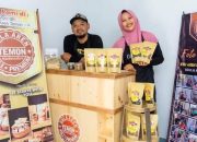 Petani Milenial Pacitan Manfaatkan Program Hibah Kementan, Raup Untung dari Gula Aren
