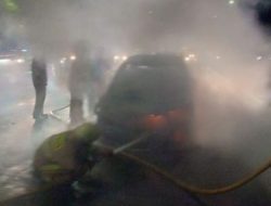 Ada Mobil Terbakar di KM 6 Tol Meruya, Lalu Lintas Arah Tangerang Tersendat