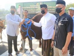 Polda Jatim Gelar Shalat Ied dan Salurkan Hewan Kurban