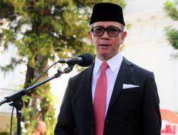 Berikut Daftar Jajaran Dewan Komisioner OJK Periode 2022-2027