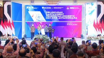 Presiden Joko Widodo Luncurkan Kartu Kredit Pemerintah Domestik dan QRIS Antarnegara