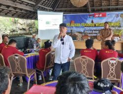 Bupati Enrekang Motivasi Pemandu Wisata Beri Pelayanan Terbaik