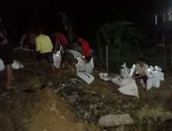 Aksi Tanggap Cepat Personil Kodim 1420 Sidrap Antisipasi Banjir Lebih Besar