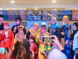 Lewat Ekspresi Tanpa Kata, Dyah Mentari Putri Gaungkan ‘Cinta Batik Depok’