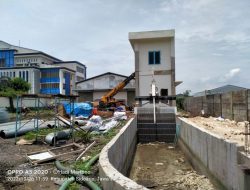 Progres Pembangunan Pengendali Banjir Jalan Akses Bandara Juanda 74 Persen