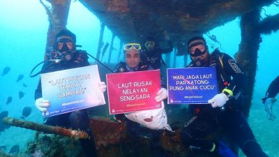 Gernas BCL: Puluhan Penyelam Bersihkan Sampah di Dasar Laut