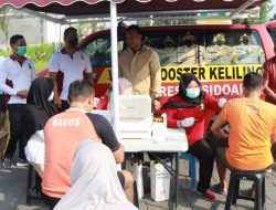 Kapolresta Sidoarjo Jalan Sehat dan Tinjau Vaksinasi Covid-19 di Vila Jasmine