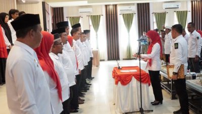 Lantik Pengurus PMI Kecamatan, Indah: Lakukan Konsolidasi dan Susun Program 5 Tahun