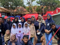 Mahasiswa Poltekesos Membuat Senyum Korban Bencana Cianjur