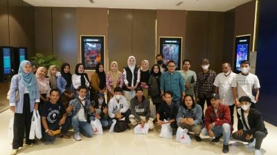 Ajak Warga Banten, Teh Ifah Nobar Film Balada Si Roy