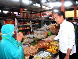 Di Yogyakarta Presiden Jokowi Tinjau Aktivitas Perdagangan Pasar Sentul