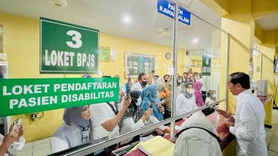 Presiden Cek Pelayanan BPJS Di Pekanbarau