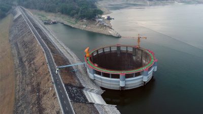 Jasa Tirta II  Mendukung Jatiluhur International Triathlon