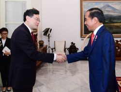 Presiden Menerima Kunjungan Kehormatan Menlu RRT