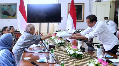Pansel Calon Anggota KPPU 2023-2028 Menemui Presiden Jokowi Di Istana Bogor