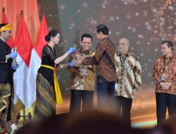 Presiden Beri Penghargaan Berbagai Pihak Dalam Penanganan COVID-19