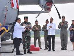 Penyerahan Pesawat Super Hercules TNI AU Disaksikan Presiden Jokowi