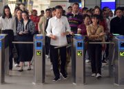 Presiden Ajak Para Pegiat Seni Jajal LRT Jabodebek