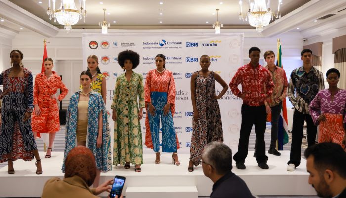 Threads of Indonesia, Ajang Designer Pamerkan Batik di Afrika