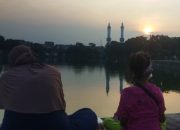 Melihat Matahari Tenggelam dari Situ Bungur, Jadi Lokasi Wisata Murah di Tangerang Selatan
