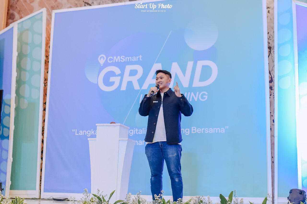 Chief Executive Officer (CEO), Hilmi Akhmad Fathurozi saat memberikan sambutan di acara launching aplikasi CMSmart, Senin (31/10), di kawasan Bogor, Jawa Barat.