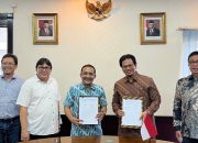 Indofarma Bersinergi dengan Suntory Garuda Beverage, Olah 100 Ton Teh Lokal Indonesia
