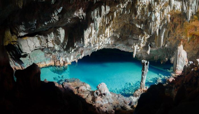 Gua Rangko, Sensasi Keindahan Alam di Pulau Gusung